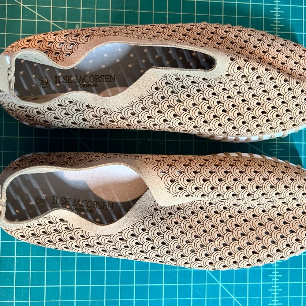 Ilse Jacobsen Tulip Platform Sand/Tan Size EU 39 (US 9)